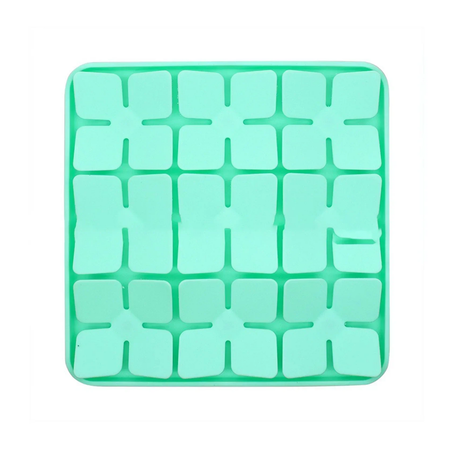 Tapis anti glouton en silicone vert, pour faire manger lentement les petits chiens et les chats. Vendu sur la boutique « Mon Petit Chihuahua »