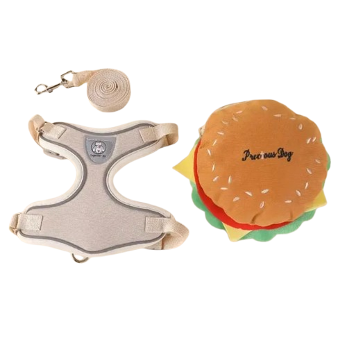 Harnais gris avec sac hamburger mcdo sur le dos et sa laisse assortie pour petit chien. Réglable et confortable, convient aux petits chiens, chihuahuas, ou aux chats.