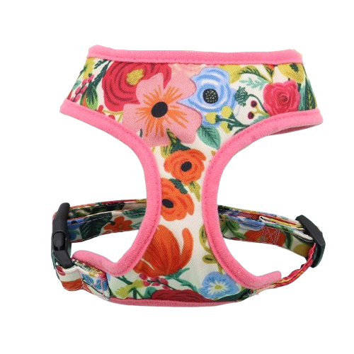 Harnais rose et beige avec motifs fleurs pour chiens. Confortable, convient aux petits chiens, chihuahuas, ou aux chats. Vendu dans la boutique « Mon Petit Chihuahua »