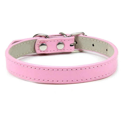 Collier pour Chihuahua en cuir uni rose. Tendance, pour offrir confort et sécurité à votre petit chien ou chat