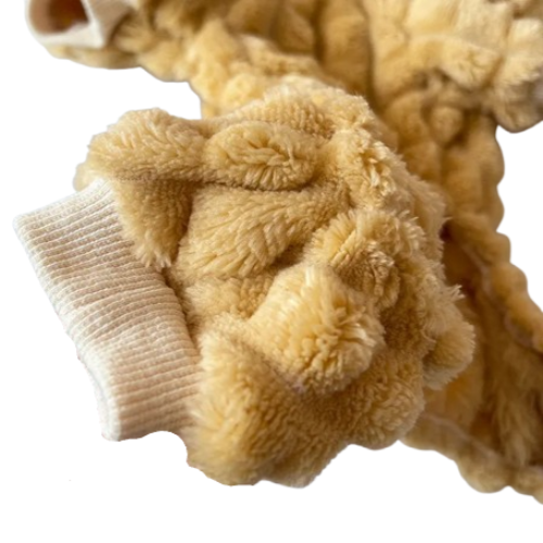Pyjama cocoon jaune avec motif nounours pour Chihuahua â IdĂ©al pour garder votre petit chien ou chat au chaud pendant la nuit - zoom sur la manche