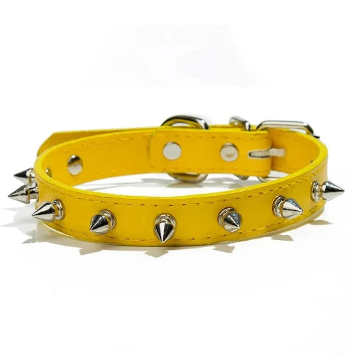 Dรฉguisement Chihuahua : collier ร pointes jaune style punk confortable et tendance, parfait pour les fรชtes, รฉvรจnements, anniversaires ou Halloween โ taille parfaite pour les petits chiens