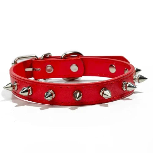 Dรฉguisement Chihuahua : collier ร pointes rouge style punk confortable et tendance, parfait pour les fรชtes, รฉvรจnements, anniversaires ou Halloween โ taille parfaite pour les petits chiens