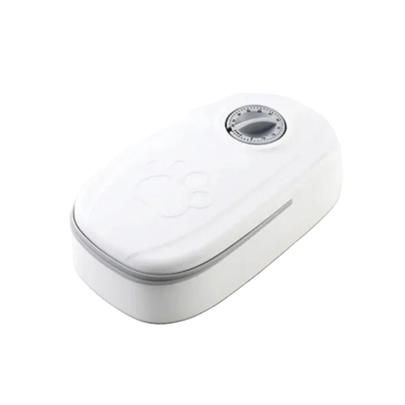 Gamelle simple compartiment. Avec un timer pour ouverture automatique. Adaptée à tous les petits chiens et les chats. Vendue sur la boutique Mon Petit Chihuahua. Vue fermée