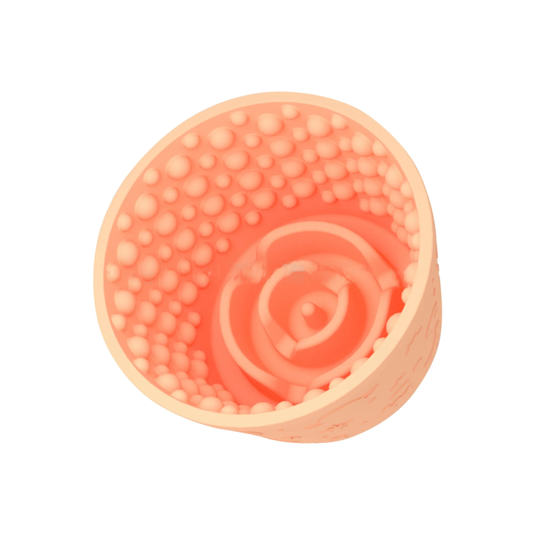 Bol à lécher en silicone, couleur orange. Adaptée à tous les petits chiens et les chats. Alternative à une gamelle. Vendue sur la boutique Mon Petit Chihuahua.