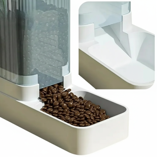 Distributeur automatique d’eau ou de croquettes . Grande capacité. Convient à tous les petits chiens et les chats. Vendue sur la boutique Mon Petit Chihuahua.