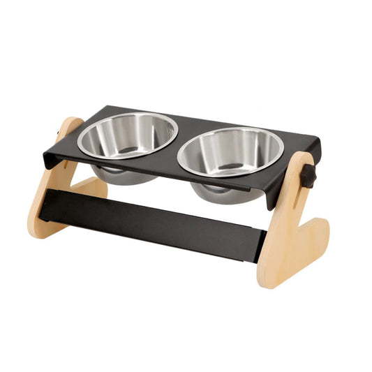 Gamelle double compartiment, surélevée, avec des bols en inox. Support en bois. Adaptée à tous les petits chiens et les chats. Vendue sur la boutique Mon Petit Chihuahua. Couleur noire et bois clair