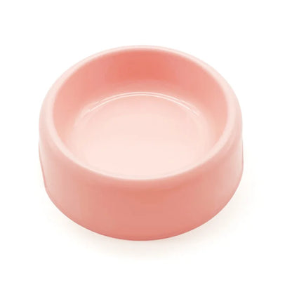 Gamelle simple en plastique résistant, couleur rose. Adaptée aux petits chiens et aux chats. Vendue sur la boutique Mon Petit Chihuahua. 