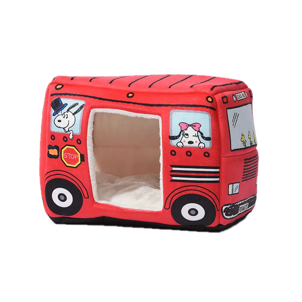 Chihuahua-Nische: Roter Snoopy-Bus