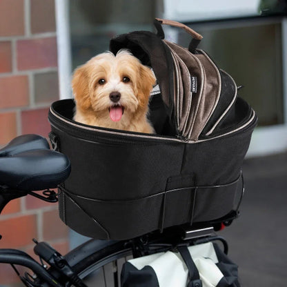 Panier vélo pour petits chiens. Se fixe sur le porte bagages de manière sécurisée. Imperméable, permet de transporter votre chien sur votre vélo. Se porte aussi en bandoulière. Vendu sur la boutique Mon Petit Chihuahua. Convient aussi aux chats.
